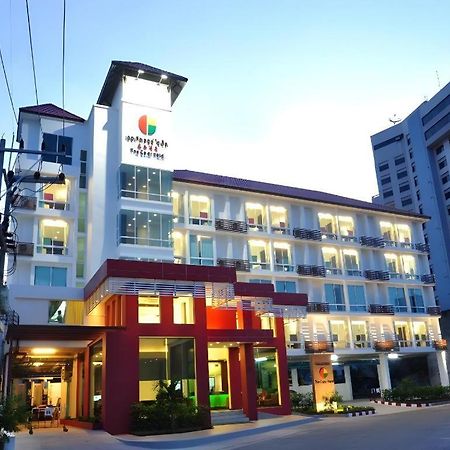 The Color Hotel Hat Yai Esterno foto