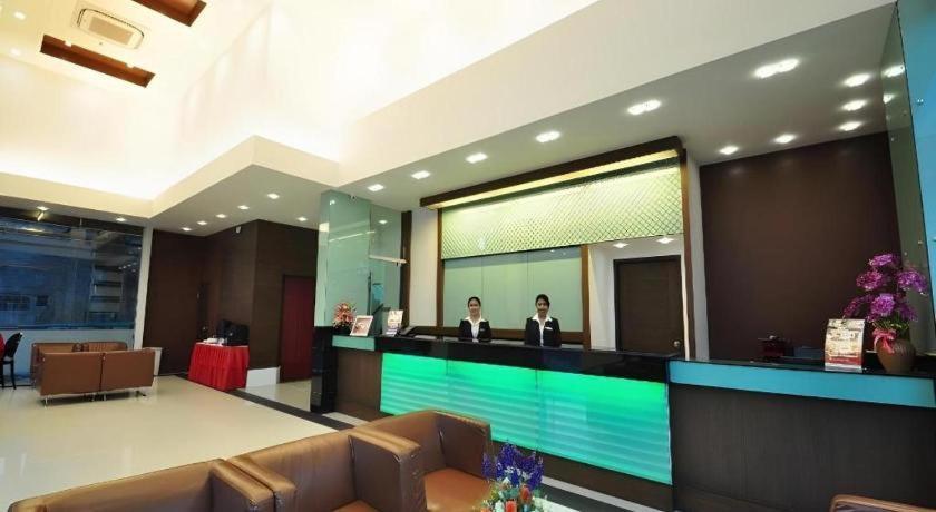 The Color Hotel Hat Yai Esterno foto