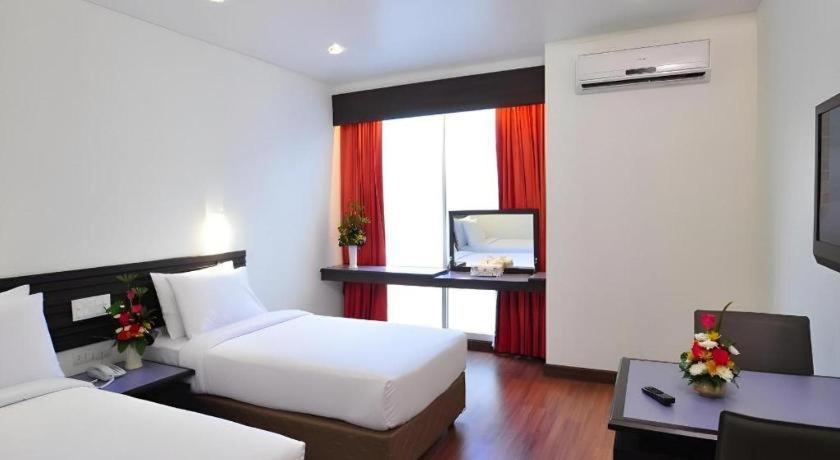 The Color Hotel Hat Yai Esterno foto