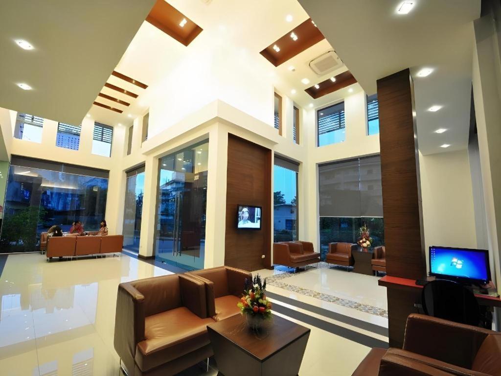 The Color Hotel Hat Yai Esterno foto