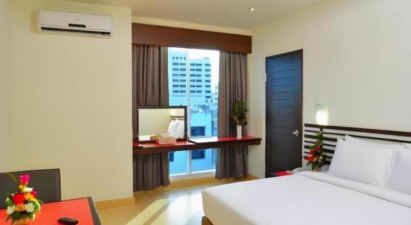 The Color Hotel Hat Yai Esterno foto