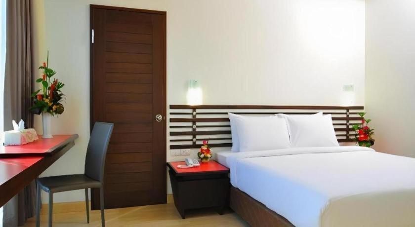 The Color Hotel Hat Yai Esterno foto