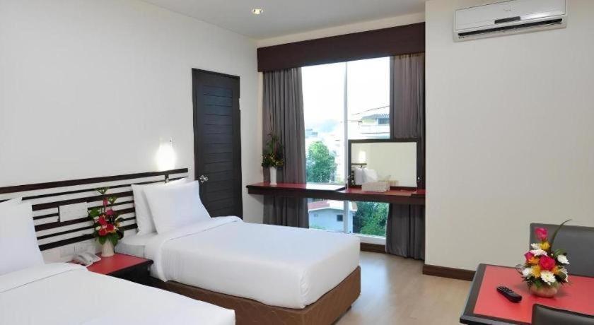 The Color Hotel Hat Yai Esterno foto